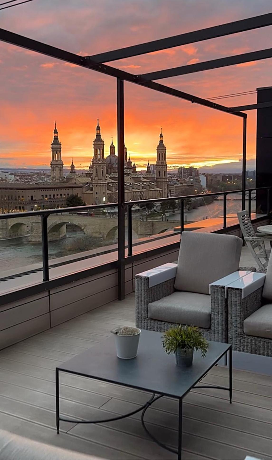 Atico Mejores Vistas Al Pilar Jacuzzi Y Garaje Сарагоса Экстерьер фото